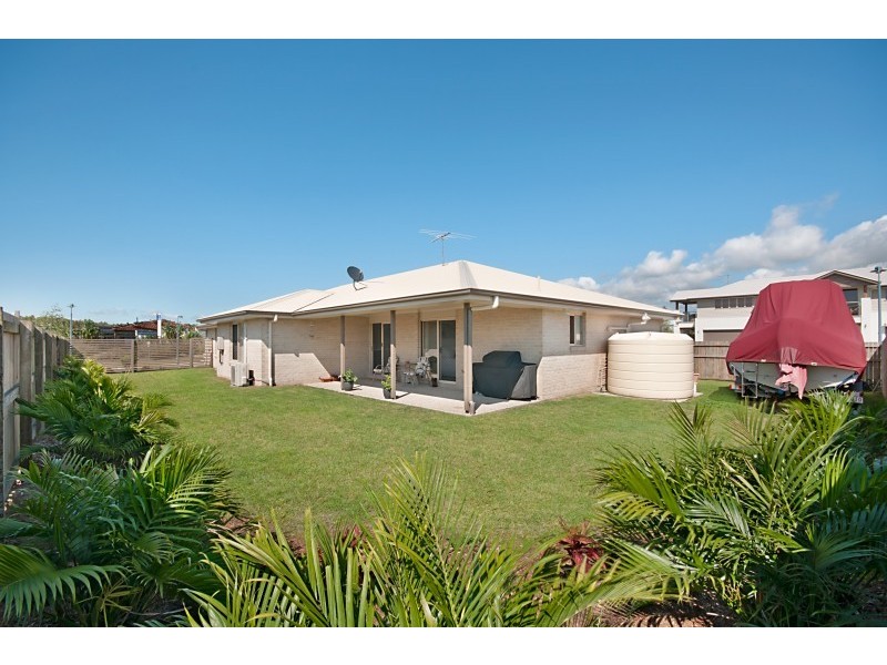 2 Dewdrop Place, Ningi QLD 4511
