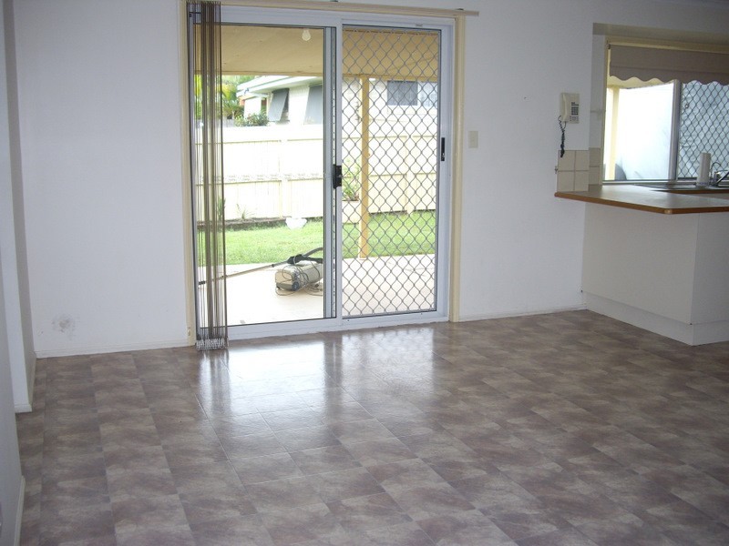 Sandstone Point QLD 4511