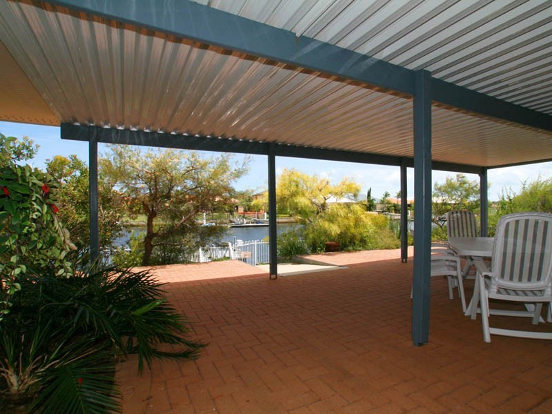 21 Trimaran Court, Banksia Beach QLD 4507