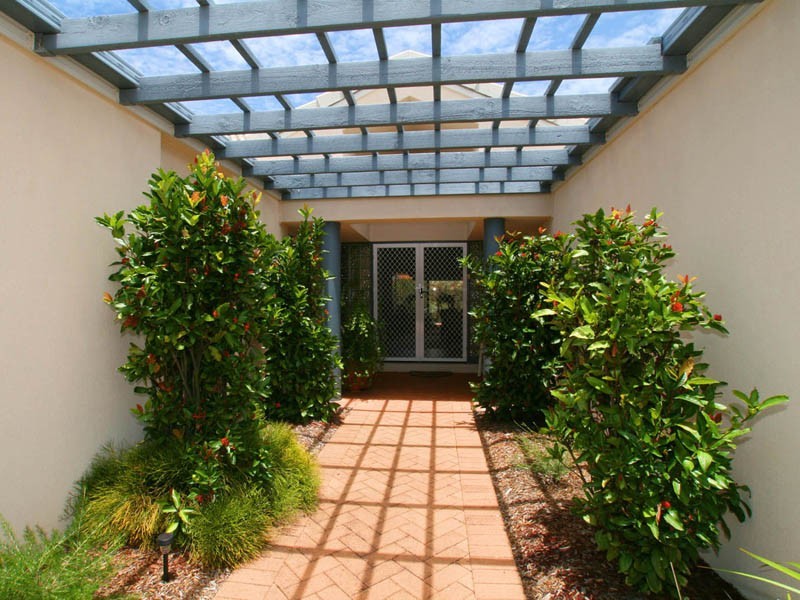 21 Trimaran Court, Banksia Beach QLD 4507