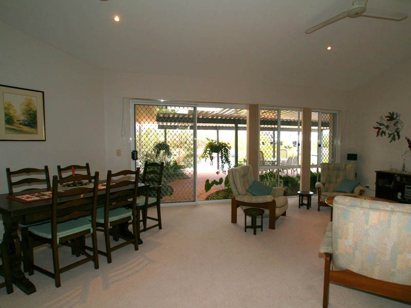 21 Trimaran Court, Banksia Beach QLD 4507