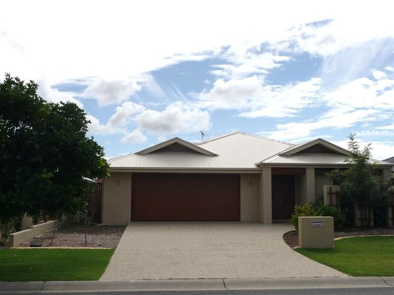 2/80 Kakadu Cirt, Banksia Beach QLD 4507