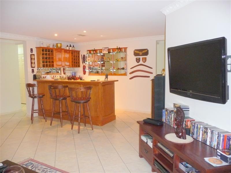 14 Carter Court, Sandstone Point QLD 4511