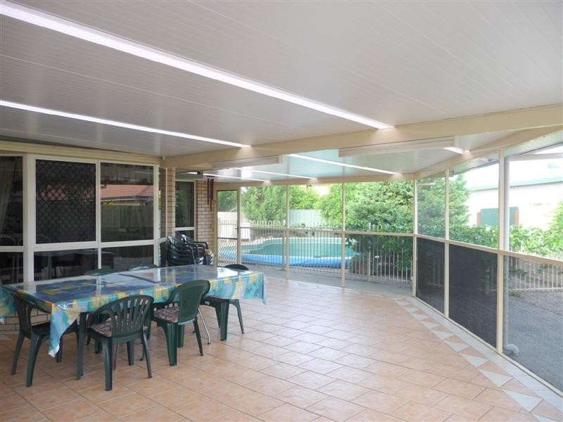 14 Carter Court, Sandstone Point QLD 4511