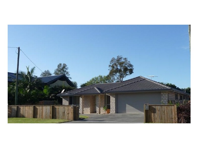 9 Saint Smith Road, Beachmere QLD 4510