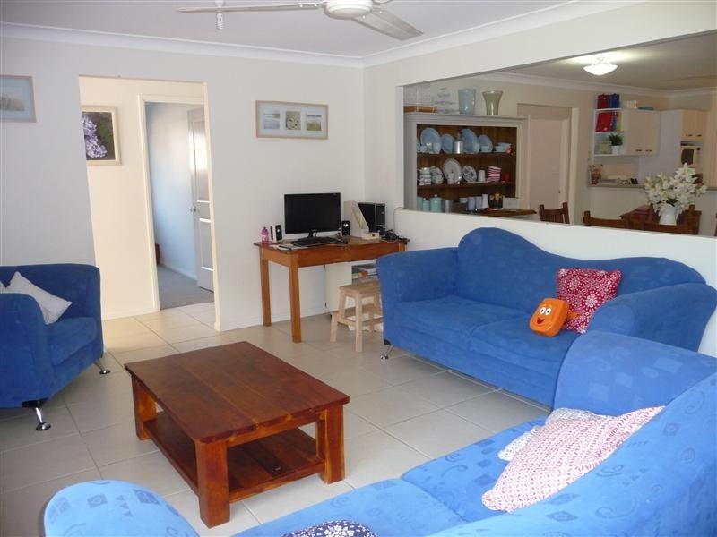 9 Saint Smith Road, Beachmere QLD 4510