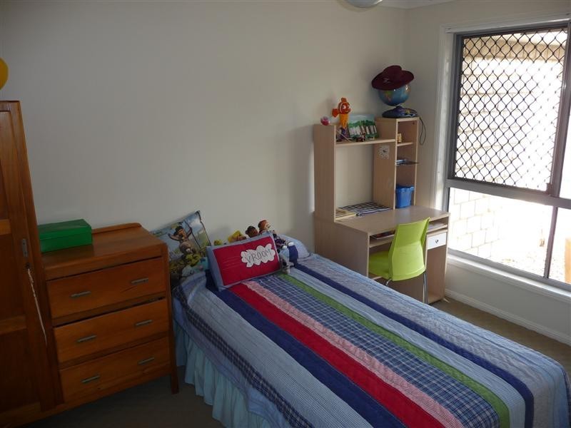 9 Saint Smith Road, Beachmere QLD 4510
