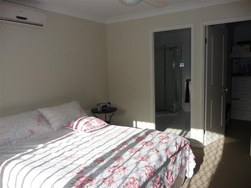 9 Saint Smith Road, Beachmere QLD 4510