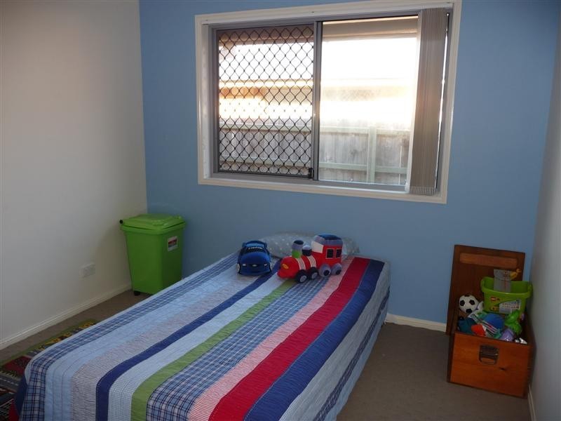 9 Saint Smith Road, Beachmere QLD 4510