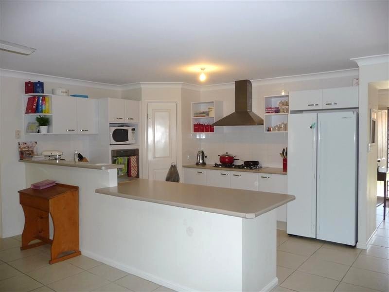 9 Saint Smith Road, Beachmere QLD 4510