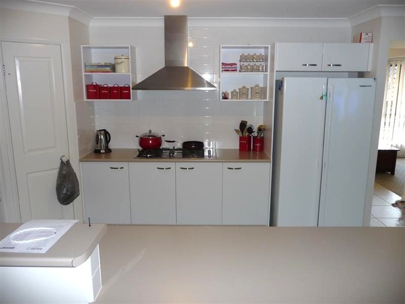 9 Saint Smith Road, Beachmere QLD 4510