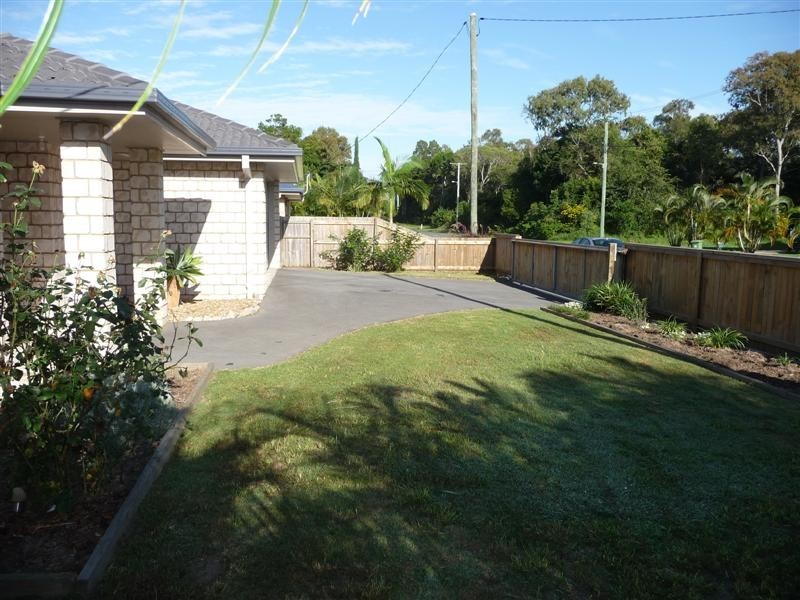 9 Saint Smith Road, Beachmere QLD 4510
