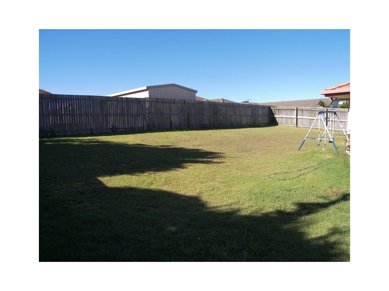 42 Headsail Drive, Banksia Beach QLD 4507