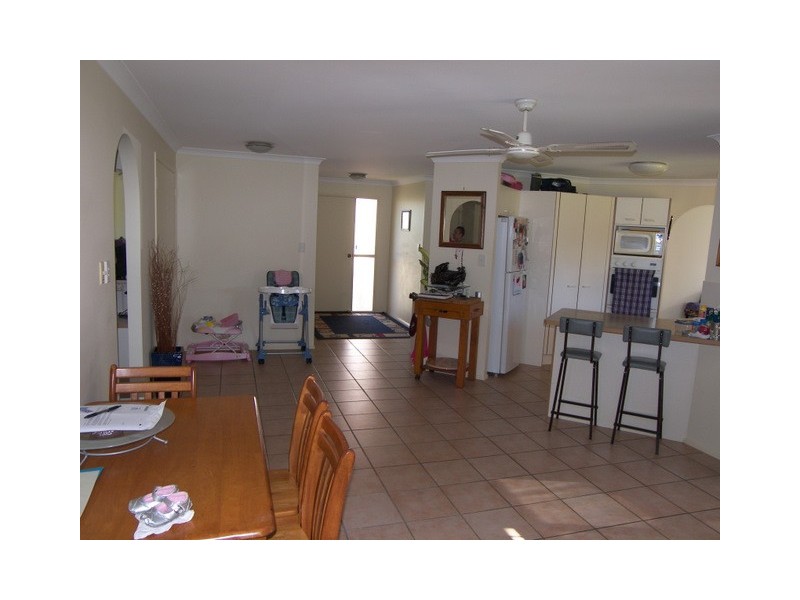 42 Headsail Drive, Banksia Beach QLD 4507