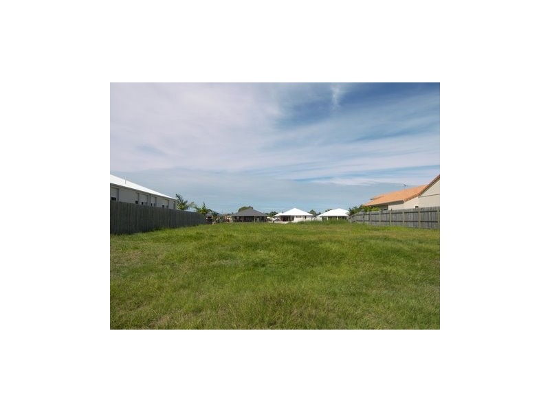 96 Kangaroo Avenue, Bongaree QLD 4507