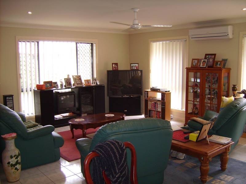 14 Rushcutters Court, Sandstone Point QLD 4511