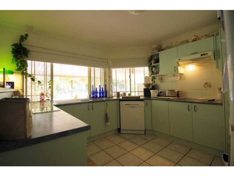 5 Craigola Court, Ningi QLD 4511