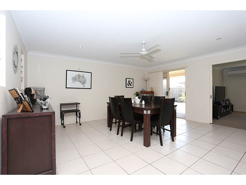 2 Dewdrop Place, Ningi QLD 4511