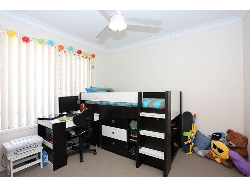 2 Dewdrop Place, Ningi QLD 4511