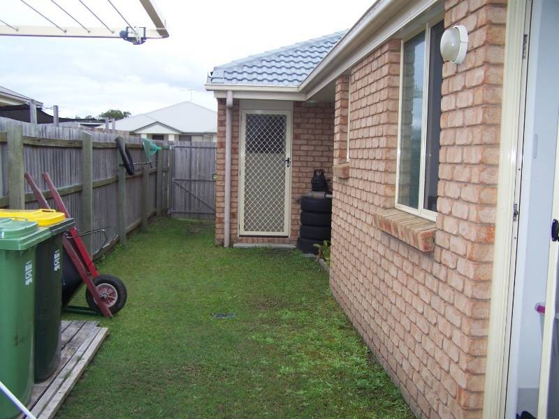 Sandstone Point QLD 4511
