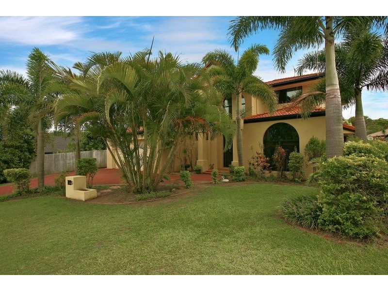 9 Sunbrite Court, Sandstone Point QLD 4511