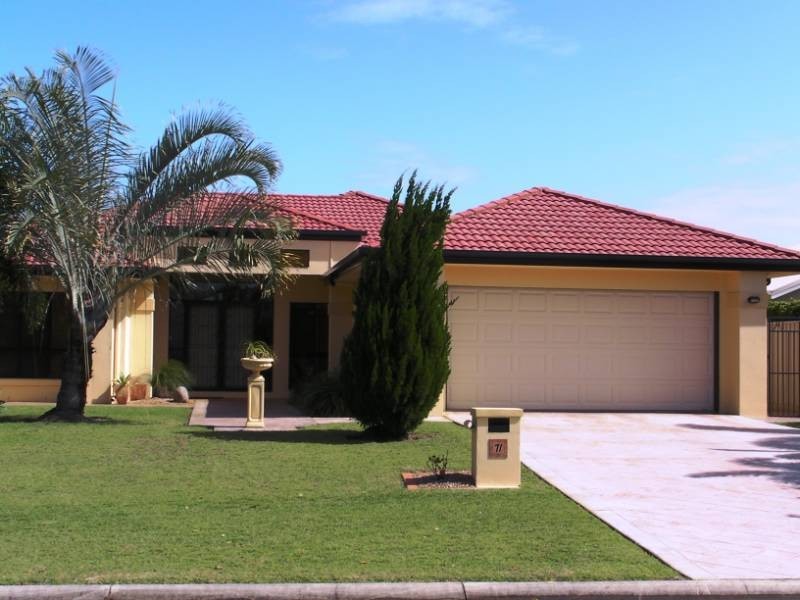 71 Voyagers Drive, Banksia Beach QLD 4507