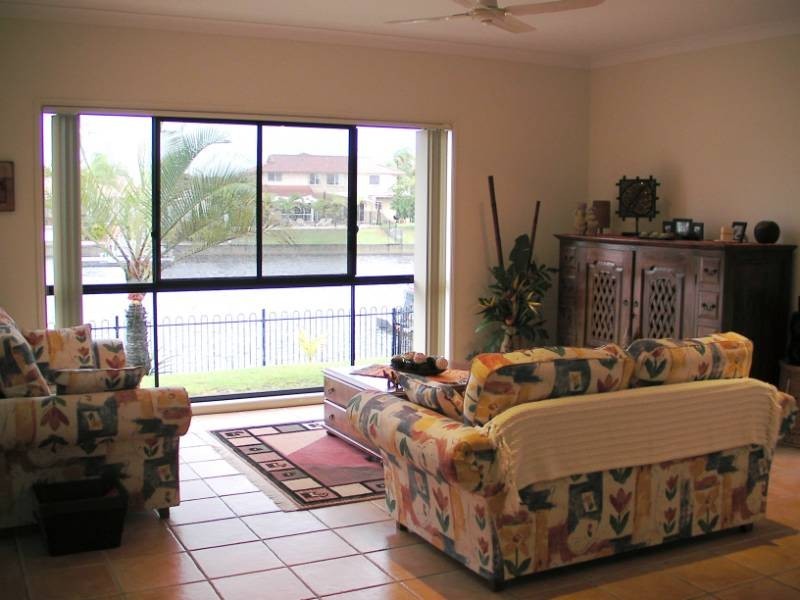 71 Voyagers Drive, Banksia Beach QLD 4507