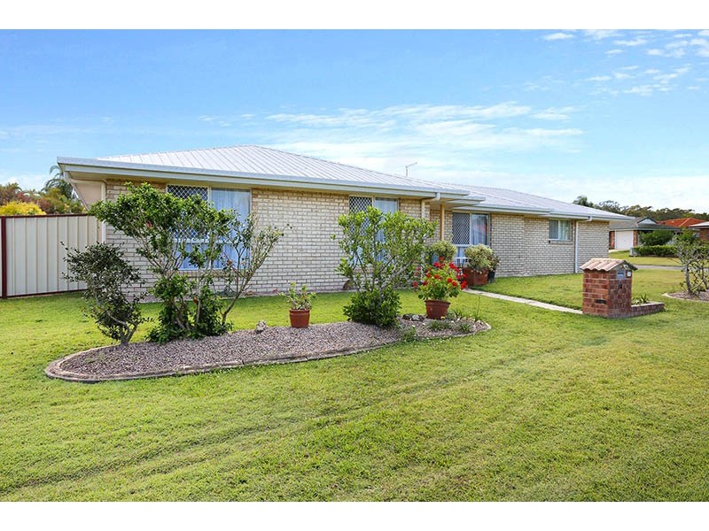 14 Trent Court, Sandstone Point QLD 4511