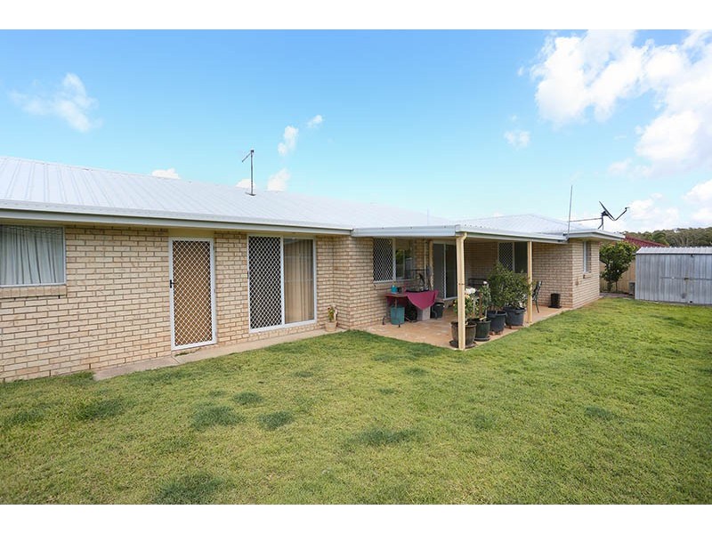 14 Trent Court, Sandstone Point QLD 4511