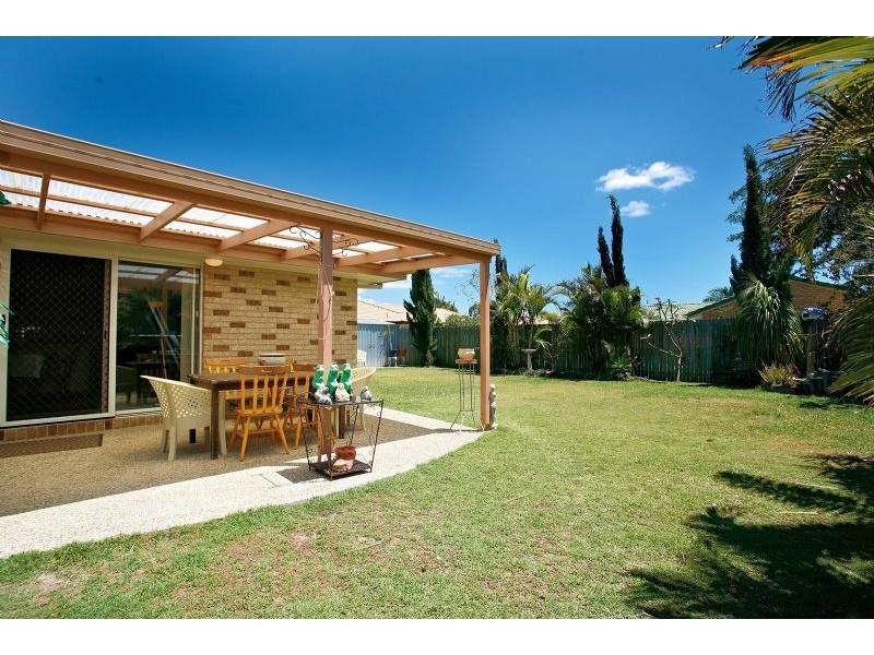 Sandstone Point QLD 4511