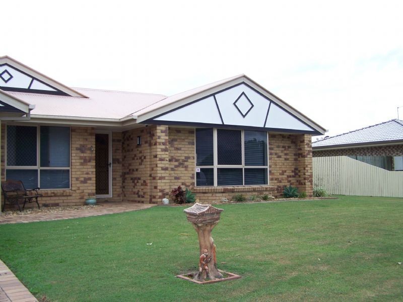 34 Mackerel Street, Sandstone Point QLD 4511