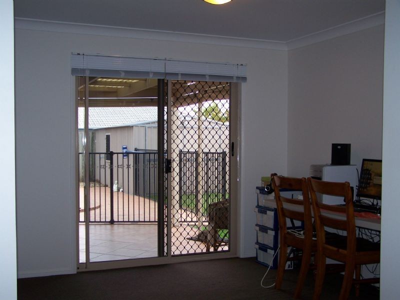 34 Mackerel Street, Sandstone Point QLD 4511