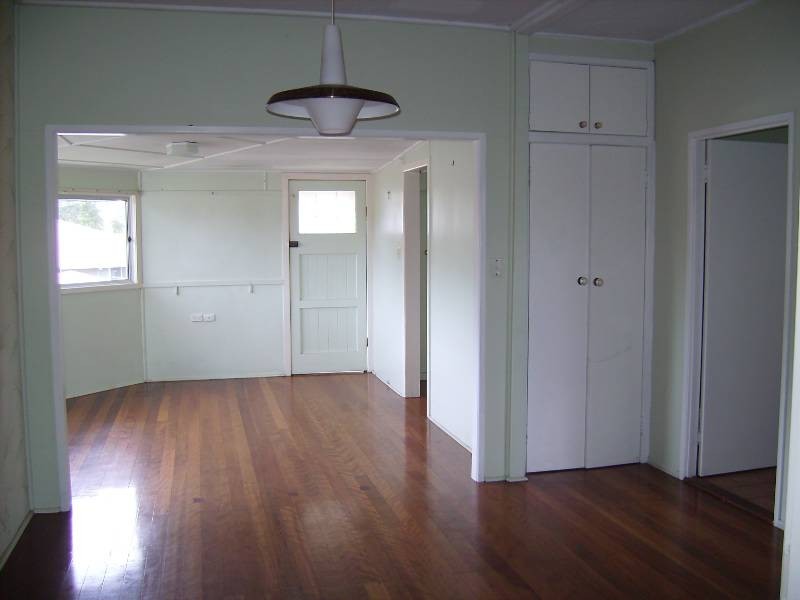 12 Sunset Avenue, Bongaree QLD 4507