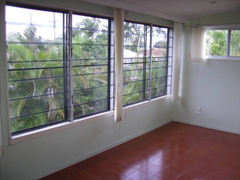 12 Sunset Avenue, Bongaree QLD 4507