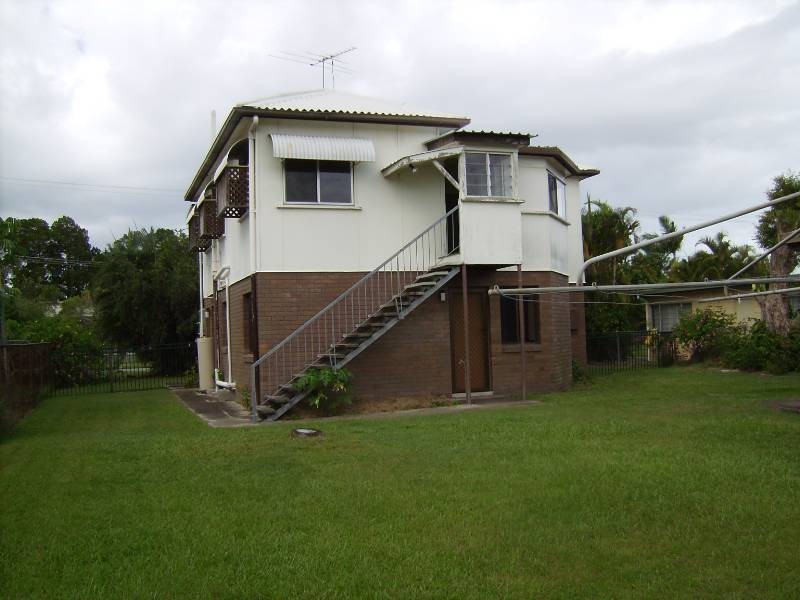 12 Sunset Avenue, Bongaree QLD 4507