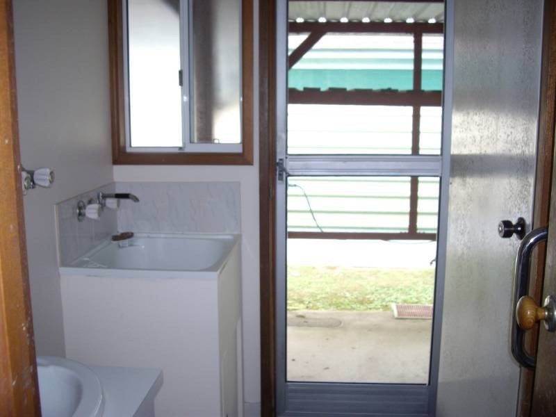 Sandstone Point QLD 4511