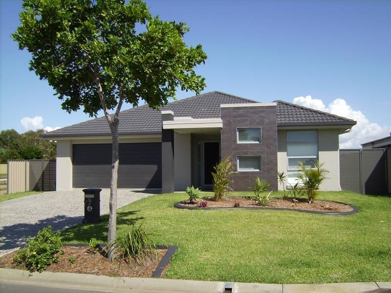 12 The Landing, Banksia Beach QLD 4507