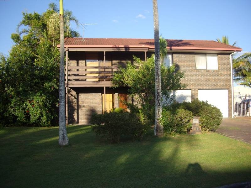 12 Carter Court, Sandstone Point QLD 4511