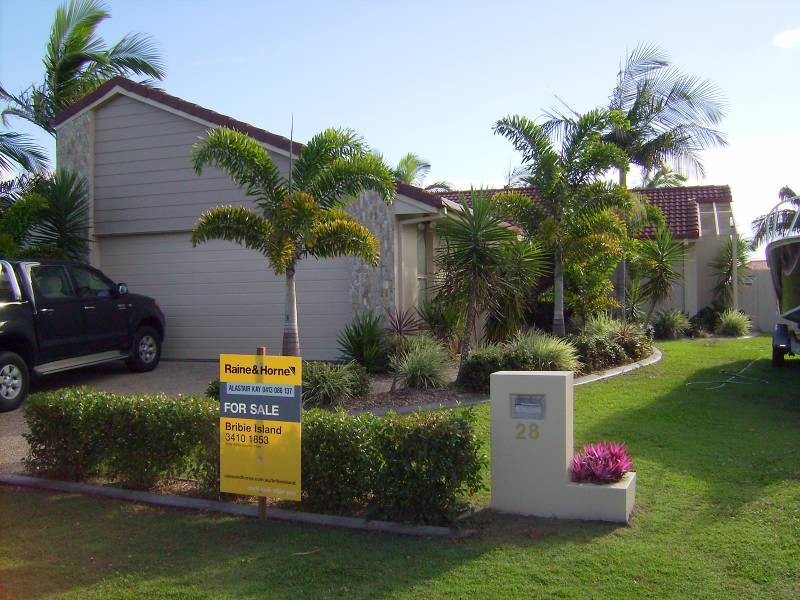 28 Topsail Circuit, Banksia Beach QLD 4507