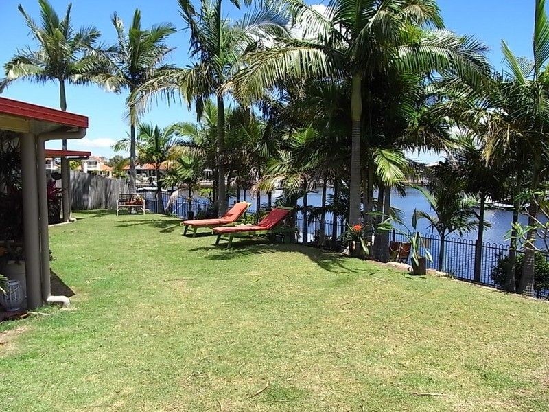 28 Topsail Circuit, Banksia Beach QLD 4507