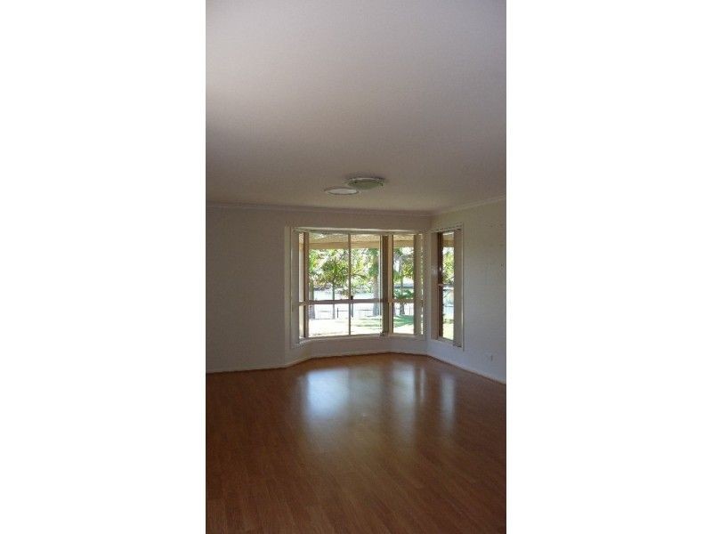 28 Topsail Circuit, Banksia Beach QLD 4507