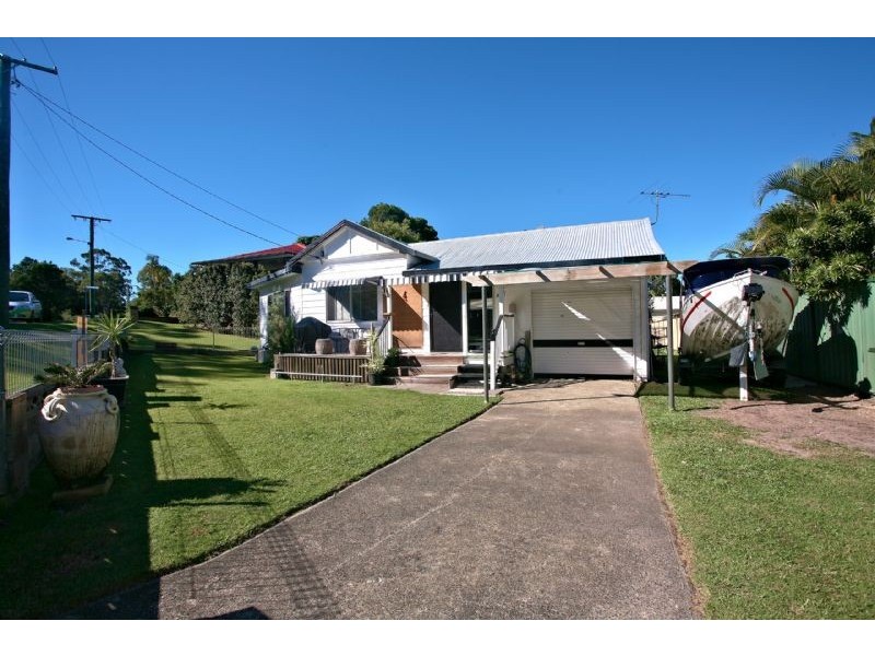 20 First Avenue, Bongaree QLD 4507