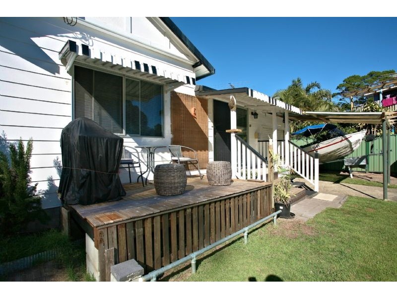 20 First Avenue, Bongaree QLD 4507