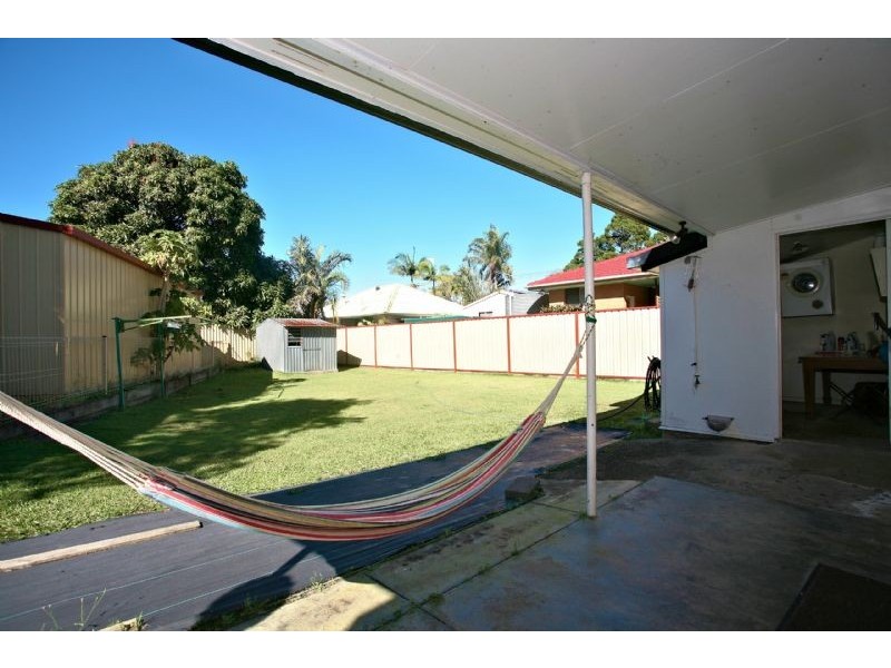 20 First Avenue, Bongaree QLD 4507