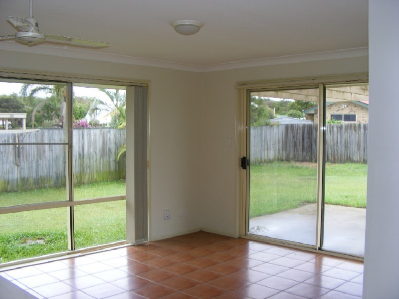 Sandstone Point QLD 4511