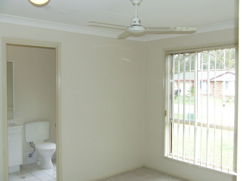 Sandstone Point QLD 4511