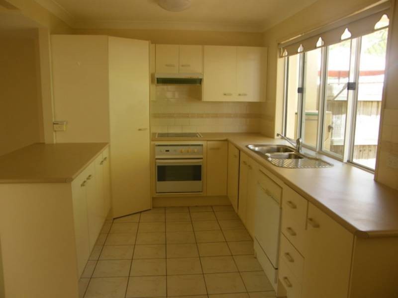 Sandstone Point QLD 4511