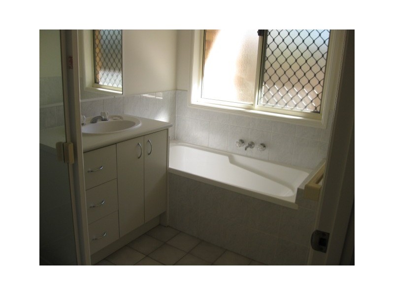 Sandstone Point QLD 4511