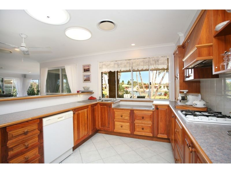 51 Pacific Drive, Banksia Beach QLD 4507