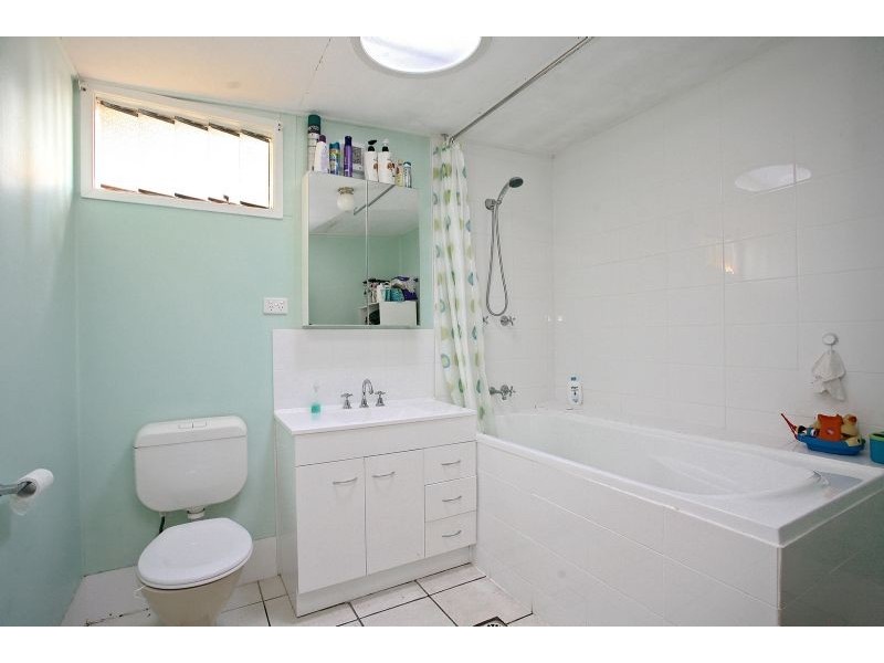 23 Kalmakuta Drive, Sandstone Point QLD 4511